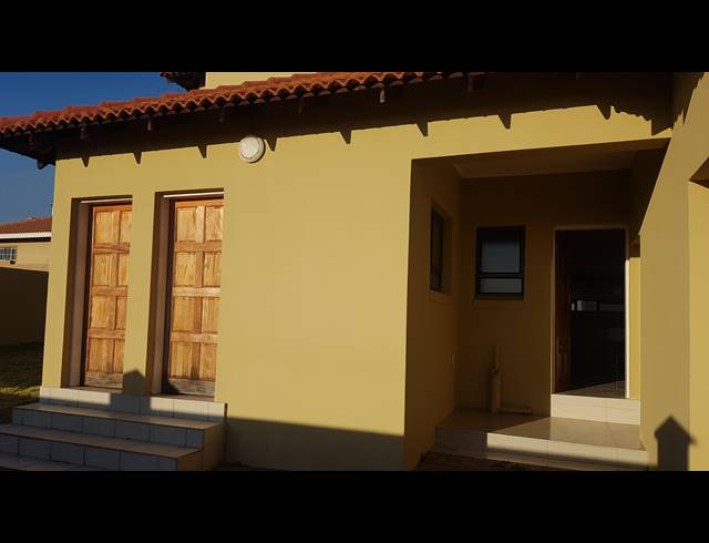 3 BEDROOM HOUSE SOLD IN WILKOPPIES